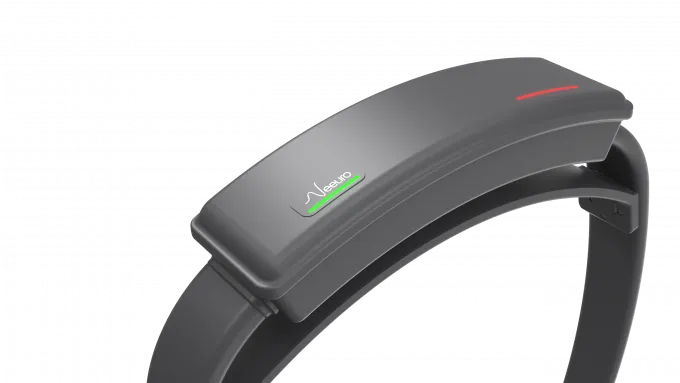 Neeuro SenzeBand 2 device